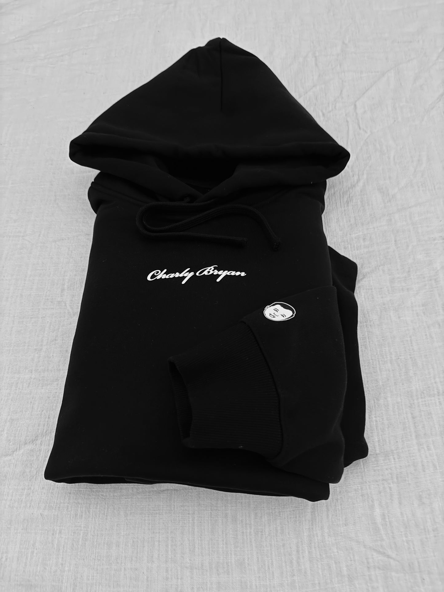 El Hoodie – Charly Bryan Luxury Collection (Precio especial de introducción)